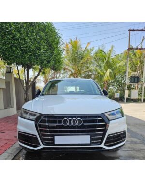 Avantika Khatri Instagram - LATEPOST !! One more AUDI in the hood… at this point, the valet needs a roster ! 😉 On a serious note - Feeling incredibly proud of what we’ve achieved together! Big wins, Bigger wheels - Proud of the hustle and Super-Super Proud of Us ! ❤️🧿
.
#KudiAK #AK #fulfilling #our #dreams #onemore #AUDI #AudiQ5 #in #the #hood #love #cars #lovedriving #loveus #hustle #believe #achieve #inspire #avantika #khattri #filmmaker #india #producer #actress #filmdirector #celebrity #avantikakhattrilatestpics #milind #avantikakhattri @directors_visions @avantikakhattri