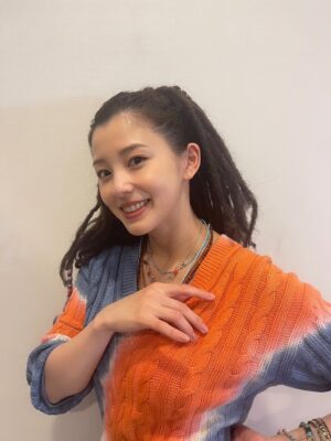Aya Asahina Instagram - .
.
Netflixシリーズ
「今際の国のアリス」シーズン３
2025年9月25日（木）よりNetflixにて世界独占配信
.
ぜひ見てください！🃏
.
#今際の国のアリス3
#AliceinBorderland3
#Aliceinborderland #kuina