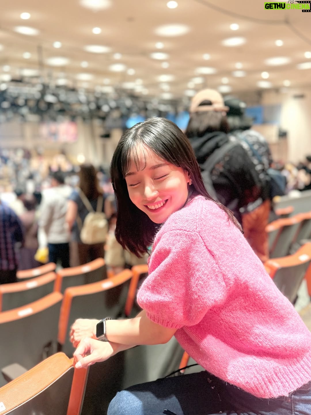Aya Shibata - 1.6K Likes - 🍻
ㅤㅤㅤㅤㅤㅤㅤㅤㅤㅤㅤㅤㅤ
ㅤㅤㅤㅤㅤㅤㅤㅤㅤㅤㅤㅤㅤ
昨日はDDT後楽園大会
「DRAMATIC INFINITY 2025 〜3時間スペシャル〜」を
観戦に行ってきました🔥😊
ㅤㅤㅤㅤㅤㅤㅤㅤㅤㅤㅤㅤㅤ
ㅤㅤㅤㅤㅤㅤㅤㅤㅤㅤㅤㅤㅤ
前回初めて東京女子プロレスさんの試合を観戦したら
男子も観たいと思い、ようやく行けました✨

ㅤㅤㅤㅤㅤㅤㅤㅤㅤㅤㅤㅤ
熱気と迫力と音がすごい！
リングからバキバキ音が聞こえる😳！

団体さんによっても雰囲気が違うんですね、
一緒行ってくれた詳しい子に沢山教えてもらった！
本当に楽しかったです！爽快感もありました👏✨

ㅤㅤㅤㅤㅤㅤㅤㅤㅤㅤㅤㅤㅤ
ヨシヒコ選手、粘り強い試合でした、、、！🔥笑

女子プロレスも男子プロレスも最高に楽しかった🥰
また絶対に観に行きたいですね！

ㅤㅤㅤㅤㅤㅤㅤㅤㅤㅤㅤㅤㅤ
アベプラでご一緒させて頂いたこともある
男色ディーノさんの試合も観られて嬉しい！
後楽園ホールがとても盛り上がってました🔥😊
ㅤㅤㅤㅤㅤㅤㅤㅤㅤㅤㅤㅤㅤ
ㅤㅤㅤㅤㅤㅤㅤㅤㅤㅤㅤㅤㅤ
楽しかった〜！
そしてなんと今日は荒井ちゃんにも会えた💓

この前の試合の感想を伝えられて良かった☺️
興奮して早口で話しすぎたかもしれない。笑
ㅤㅤㅤㅤㅤㅤㅤㅤㅤㅤㅤㅤㅤ
本当に頑張ってて偉いです😭✨私も頑張ろうと思えます！
ㅤㅤㅤㅤㅤㅤㅤㅤㅤㅤㅤㅤㅤ
ㅤㅤㅤㅤㅤㅤㅤㅤㅤㅤㅤㅤㅤ
#プロレス #ddtpro #ddtプロレス #女子プロレス