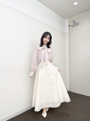 Aya Shibata Instagram - ㅤㅤㅤㅤㅤㅤㅤㅤㅤㅤㅤㅤㅤ
ㅤㅤㅤㅤㅤㅤㅤㅤㅤㅤㅤㅤㅤ
今夜はアベプラ司会進行です🥰
21時からABEMAでご覧ください〜〜❣️
ㅤㅤㅤㅤㅤㅤㅤㅤㅤㅤㅤㅤㅤ
ㅤㅤㅤㅤㅤㅤㅤㅤㅤㅤㅤㅤㅤ
衣装提供
ブラウス、スカート @la_boutique_bonbon_official 
ピアス @matildarose_official 
@805showroom 
ㅤㅤㅤㅤㅤㅤㅤㅤㅤㅤㅤㅤㅤ
ㅤㅤㅤㅤㅤㅤㅤㅤㅤㅤㅤㅤㅤ
#アベプラ #abema #キャスター #柴田阿弥
