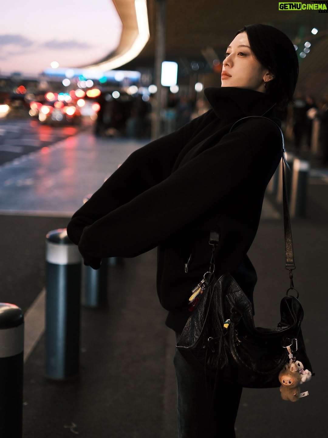 Ayaka Miyoshi - 171K Likes - -BALENCIAGA-

Paaaariiisssss🐦‍⬛🍂

@balenciaga 
@pppiccioli 
#balenciagasummer26