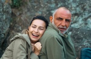 Ayça Bingöl Instagram - FİDAN 10 Ocak da seyirciyle buluşuyor @baskasinema. İyi seyirler…Daha önce hiç böyle hissetmemiştim, farklı bir yolculuk oldu benim için.Tüm fotoğrafların altına çok kalp 🤍🤍🤍 @fidanmovie @aycilyeltan