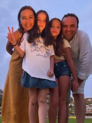 Ayça Bingöl Instagram - Yaz anılarımıza yenilerini ekledik 🧿
@libertysigna
#reklam #davet