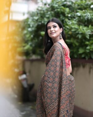 Ayendri Lavnia Roy Instagram - খুঁজে পেয়েছি তোমায় বড়ো অপেক্ষার পর
When you look back…. You should always recall the past what made you a better person today… ❤️
Behind the lens @storiesby_sujoybiswas 
Shoot organised by @rony99official 
Makeover by @parveensarika98 
Studio @lastpassionstudio 
#photo #photoshoot #natural #withoutfilter