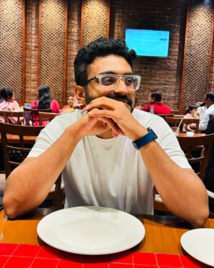 Ayendri Lavnia Roy Instagram - It’s his birthday 
Whom I can call “my man” 🤭❤️💞
@nilankurmukhopadhyay