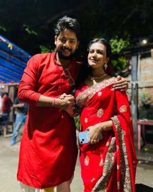 Ayendri Lavnia Roy Instagram - A heartfelt note to Ishita…❤️
I lived in you Mrs. ISHITA ROY CHOWDHURY for long two plus years. 
You were never bad, you were bad because you believed and loved someone who ultimately ditched you for his own good 😁 (reality check to many) 
You couldn’t be happy in your married life because you were too ambitious to live with a man with lesser ambitions. I get it. 😄
Ishita has a part of my existence, routine and even my ups and downs. Adios Ishita! I hope you come out of the jail someday and start a new life without any Rudra or Tamal and achieve your dreams this time.( Just an actor’s imagination😃) 
Thank you @zeebanglaofficial , Rakhi di, Souvik da, Srijit da,Krishanu da, Saheli di and full team of Phulki to make Ishita such a widely acceptable character. 
Bhebechilam eta winning speech e bolbo but sujog ta Ishita r jonno asheni 👆🏻😄 
…
Till then KEEP WATCHING GEETA LLB at 6:30PM ONLY ON STAR JALSHA ❤️❤️