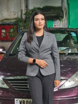 Ayendri Lavnia Roy Instagram - Upashana❤️
She knows how to wait and fight for love 
Please keep watching KON GOPONE MON VESHECHE at 9:00PM only on ZEE BANGLA
