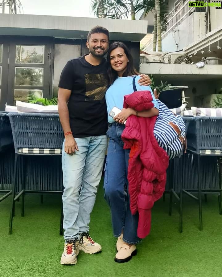 Ayendri Lavnia Roy - 2.6K Likes - I have the best brother in the world and it is his birthdayyyyy….. BHAIYAAAAA happy birthdayyyyy!!! ❤️❤️❤️❤️ I love youuuu and you know you’re the best…. And I can cut people into pieces if they try to harm you…like I did with one (metaphorically)