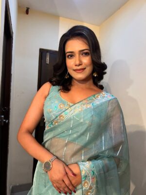 Ayendri Lavnia Roy Instagram - ADHARA SINHA is here 🔥
Dekhte thakun GEETA LLB only on @starjalsha STAR JALSHA at 6:30 PM 
Geeta r notun case shuru hoyeche.. ja bujjhi dekhte bhulben na. 😊❤️ #geetallb #geetallb❤️ #starjalsha @bluesproductions_