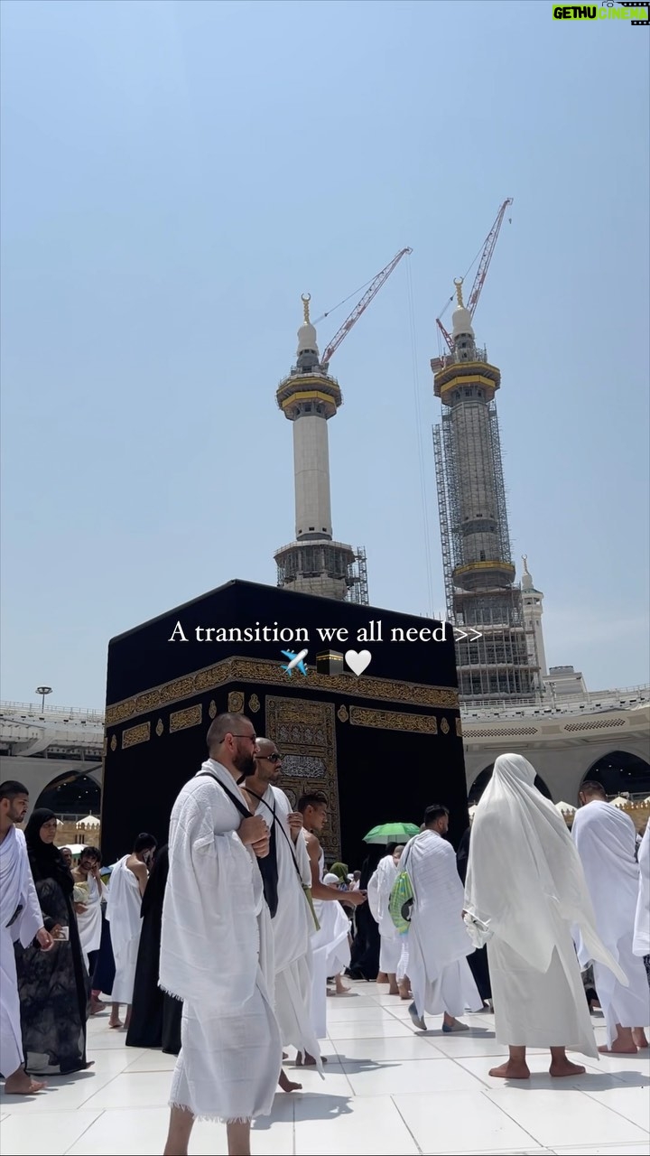 Ayesha Ijaz - 61.7K Likes - Jummah Mubarik🫶🏻