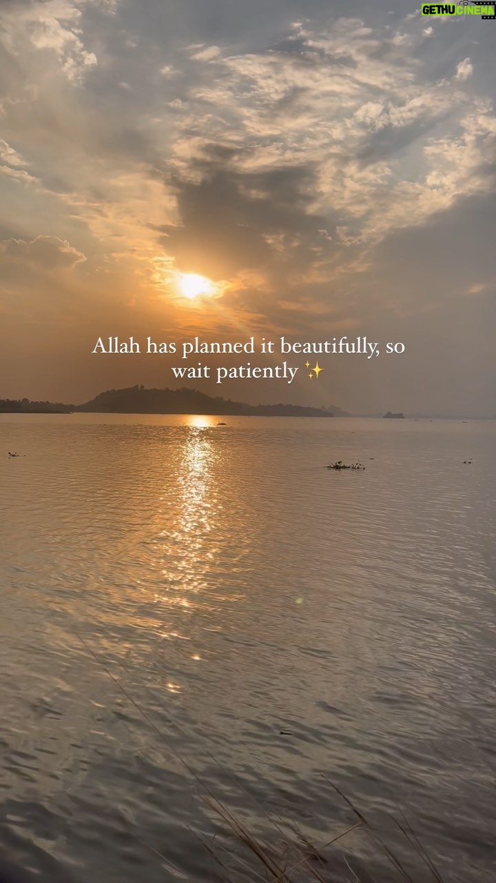 Ayesha Ijaz - 2.3K Likes - Allah sends the best things unexpectedly 🤍 

#sabar #shukar #tawakkul