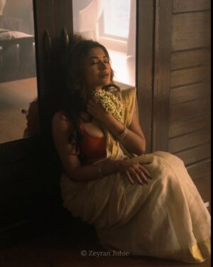 Azmeri Haque Badhon Instagram - 'Saree & Other Senses' 

Remember this series? Yes, we are back! ✨
And with who better than @badhon__hq to re-ignite this? That too on her BIRTHDAY!!! 🪔
 
Concept, shoot & direction by Zeyran Juhie
Assisted by the OG @createwith_scorpiolady
Hair and make up by M.K. Hussen
Art & Set by @createwith_scorpiolady
Jewelry partner @gluedtogether.handcrafted.art

DM TO BOOK FOR YOUR PERSONAL PHOTOSHOOT.

© Zeyran Juhie 2025