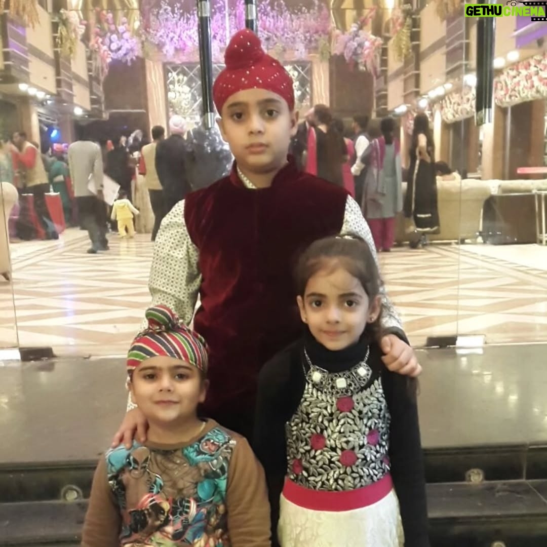 Bani Kaur - 3.2K Likes - Happiest 17th birthday mere chhoti jhi gudiya🥹😍🥳 I feel so proud to have a beautiful, innocent, decent, intelligent, religious, strong, comedian and supportive daughter😍💪🏻🧿❤️ waheguru ji chardikala bakshan Teri jholi khushiyaan naal bhar den😭🙏🏻🧿 stay healthy and happy always 💖 mumma & papa will always be there for you 🔥💪🏻 live your life like a sherni💪🏻😎🧿 baba ji tainu gursikhi naal edaan hi Jodi rakhan 😇🙏🏻🧿 I love you soooo much bani puttar ❤️❤️🧿🙏🏻 HAPPY BIRTHDAY MERI JAAN 🥳🥳🎂🎂🎈🎈