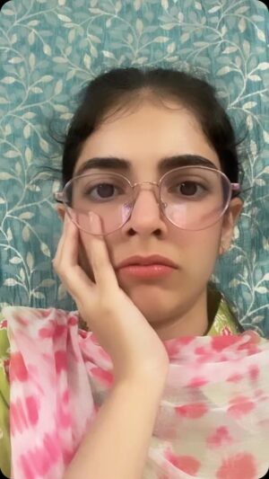 Bani Kaur Instagram - Neend 😴 is a big problem 🥱😴
