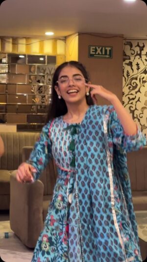 Bani Kaur Instagram - Dj te jagah nhi si guyss😁😁