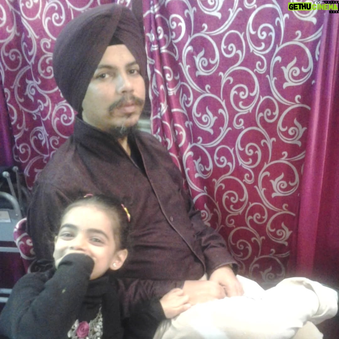 Bani Kaur - 3.2K Likes - Happiest 17th birthday mere chhoti jhi gudiya🥹😍🥳 I feel so proud to have a beautiful, innocent, decent, intelligent, religious, strong, comedian and supportive daughter😍💪🏻🧿❤️ waheguru ji chardikala bakshan Teri jholi khushiyaan naal bhar den😭🙏🏻🧿 stay healthy and happy always 💖 mumma & papa will always be there for you 🔥💪🏻 live your life like a sherni💪🏻😎🧿 baba ji tainu gursikhi naal edaan hi Jodi rakhan 😇🙏🏻🧿 I love you soooo much bani puttar ❤️❤️🧿🙏🏻 HAPPY BIRTHDAY MERI JAAN 🥳🥳🎂🎂🎈🎈