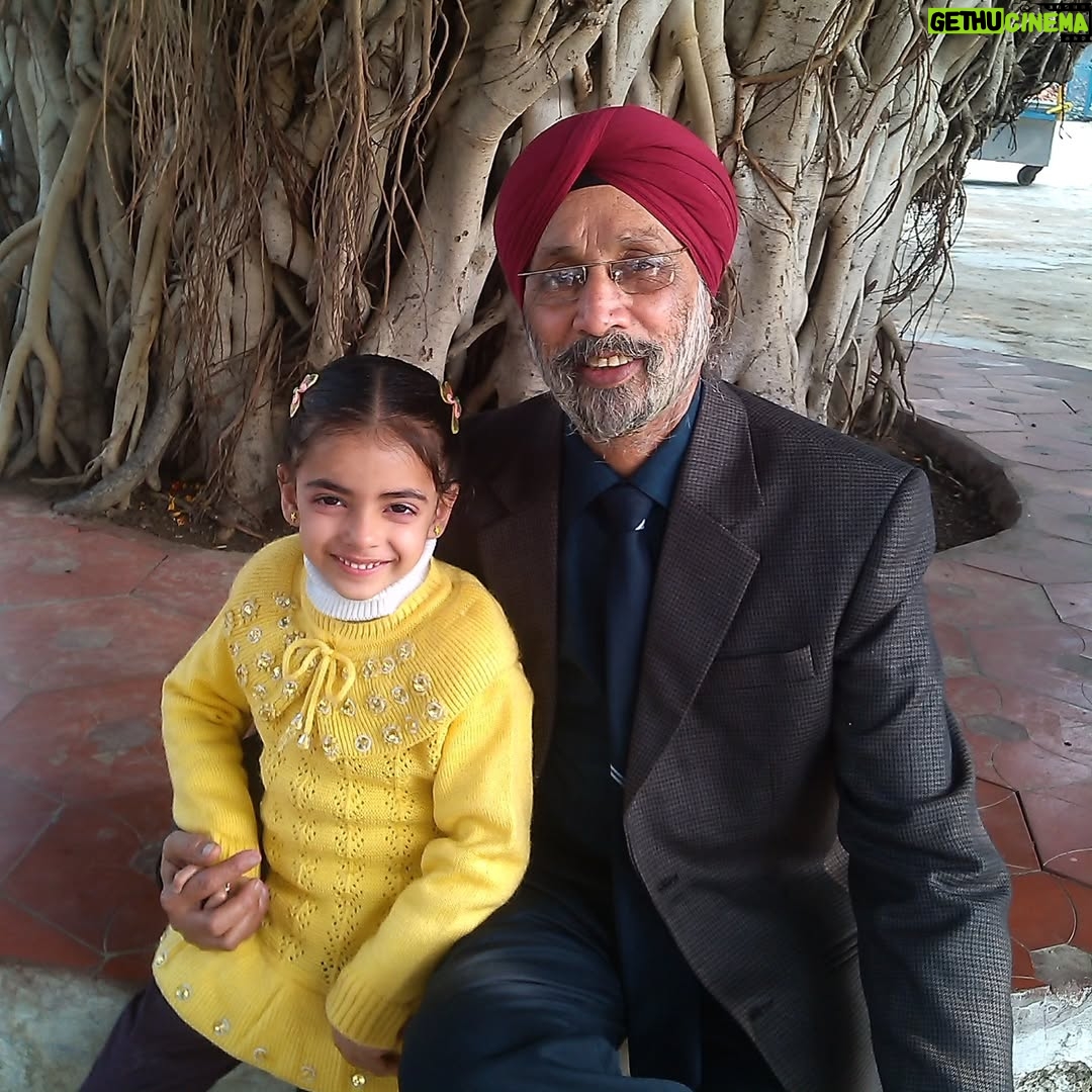 Bani Kaur - 3.2K Likes - Happiest 17th birthday mere chhoti jhi gudiya🥹😍🥳 I feel so proud to have a beautiful, innocent, decent, intelligent, religious, strong, comedian and supportive daughter😍💪🏻🧿❤️ waheguru ji chardikala bakshan Teri jholi khushiyaan naal bhar den😭🙏🏻🧿 stay healthy and happy always 💖 mumma & papa will always be there for you 🔥💪🏻 live your life like a sherni💪🏻😎🧿 baba ji tainu gursikhi naal edaan hi Jodi rakhan 😇🙏🏻🧿 I love you soooo much bani puttar ❤️❤️🧿🙏🏻 HAPPY BIRTHDAY MERI JAAN 🥳🥳🎂🎂🎈🎈