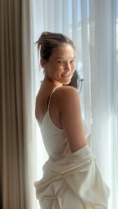 Actress Bar Refaeli HD Photos and Wallpapers October 2025
