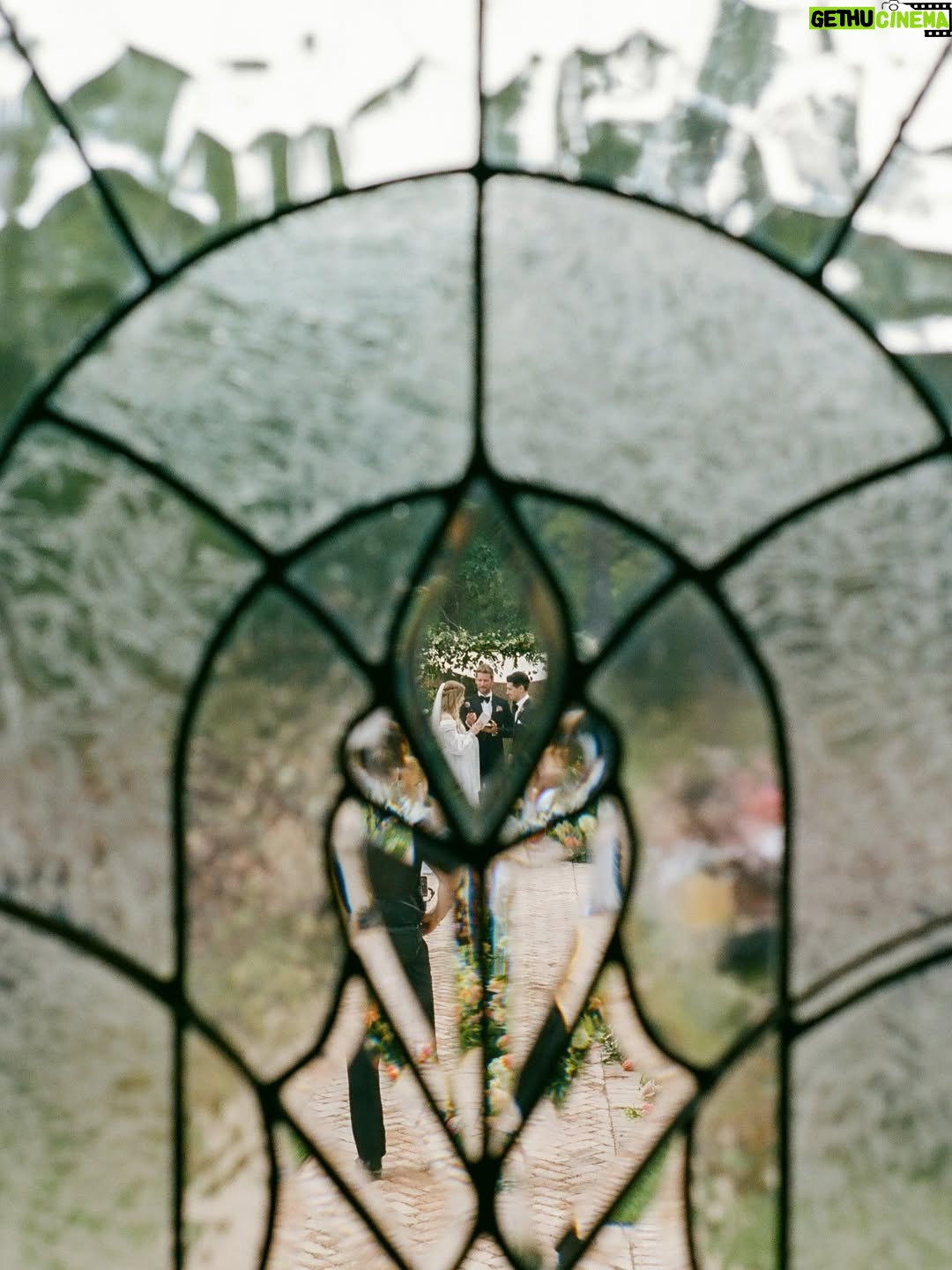 Barbara Dunkelman - 17.7K Likes - 04.26.2025 // Our ceremony 🤍

Photos by @stephanienaruphoto