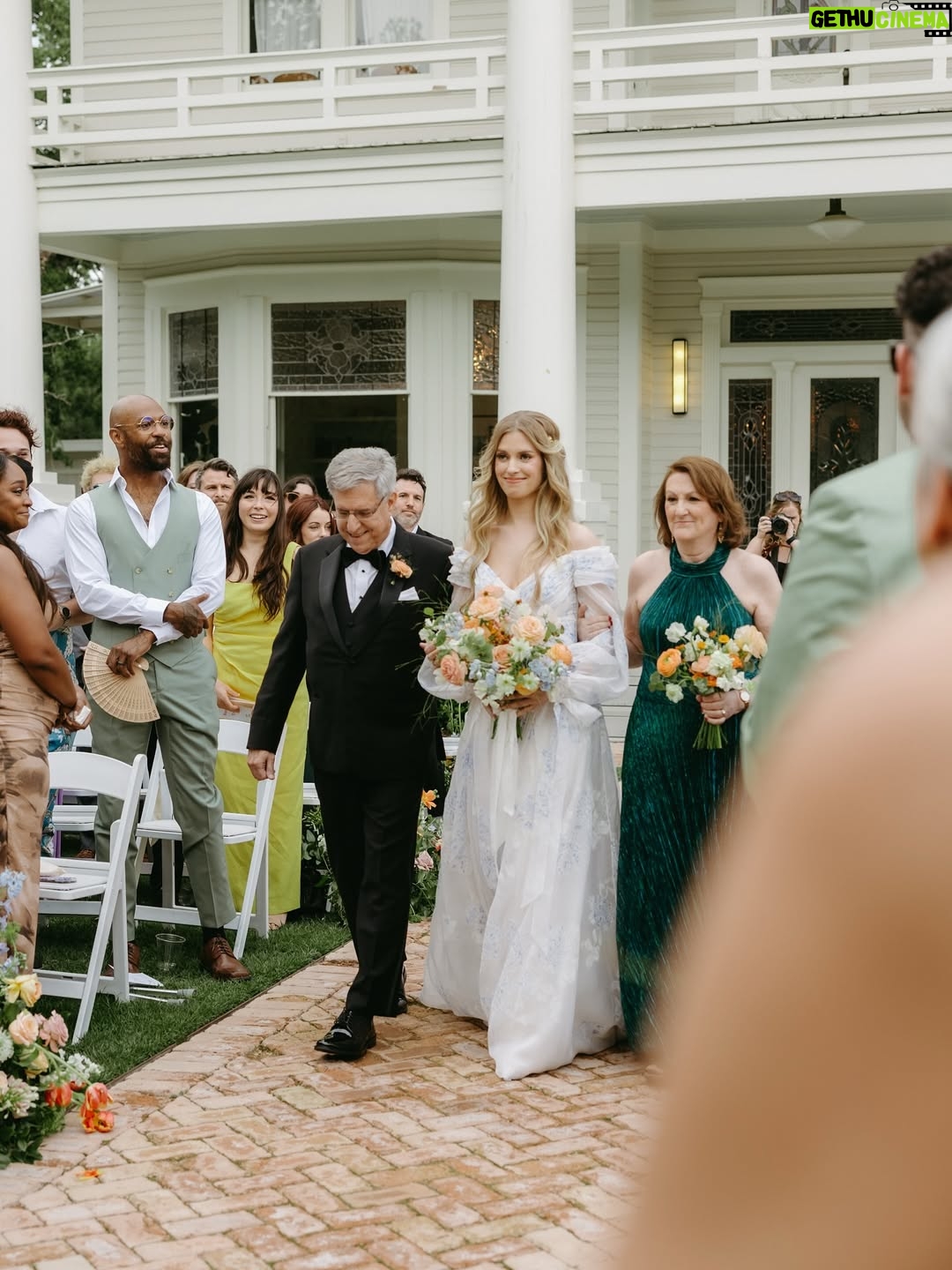 Barbara Dunkelman - 17.7K Likes - 04.26.2025 // Our ceremony 🤍

Photos by @stephanienaruphoto