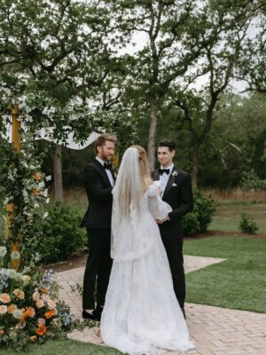 Barbara Dunkelman Instagram - 04.26.2025 // Our ceremony 🤍

Photos by @stephanienaruphoto