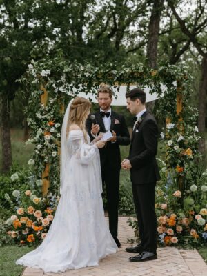 Barbara Dunkelman Instagram - 04.26.2025 // Our ceremony 🤍

Photos by @stephanienaruphoto