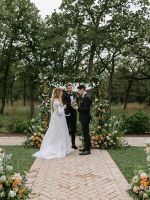 Barbara Dunkelman Instagram - 04.26.2025 // Our ceremony 🤍

Photos by @stephanienaruphoto