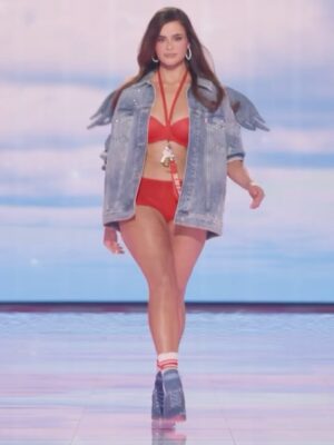 Barbie Ferreira Instagram - what a crazy side quest. got to be an angel for the day 🪽 thank u @adamselman @vspink @victoriassecret