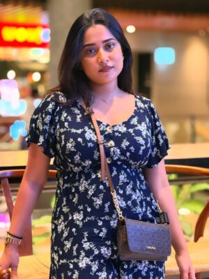 Barsha Patra Instagram - তাকে অল্প কাছে ডাকছি 💕