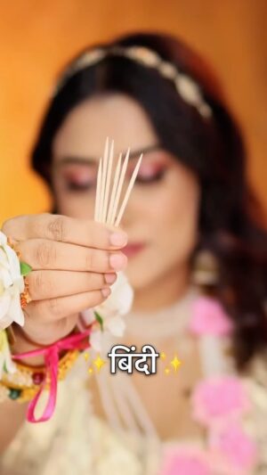 Barsha Patra Instagram - Bindi ❣️Love this Hack
I see everyone doing this on the internet, but I don’t actually know who did it first, so I couldn’t mention any name on IB.