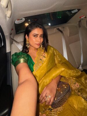 Barsha Patra Instagram - সপ্তমী রাত 🌸✨