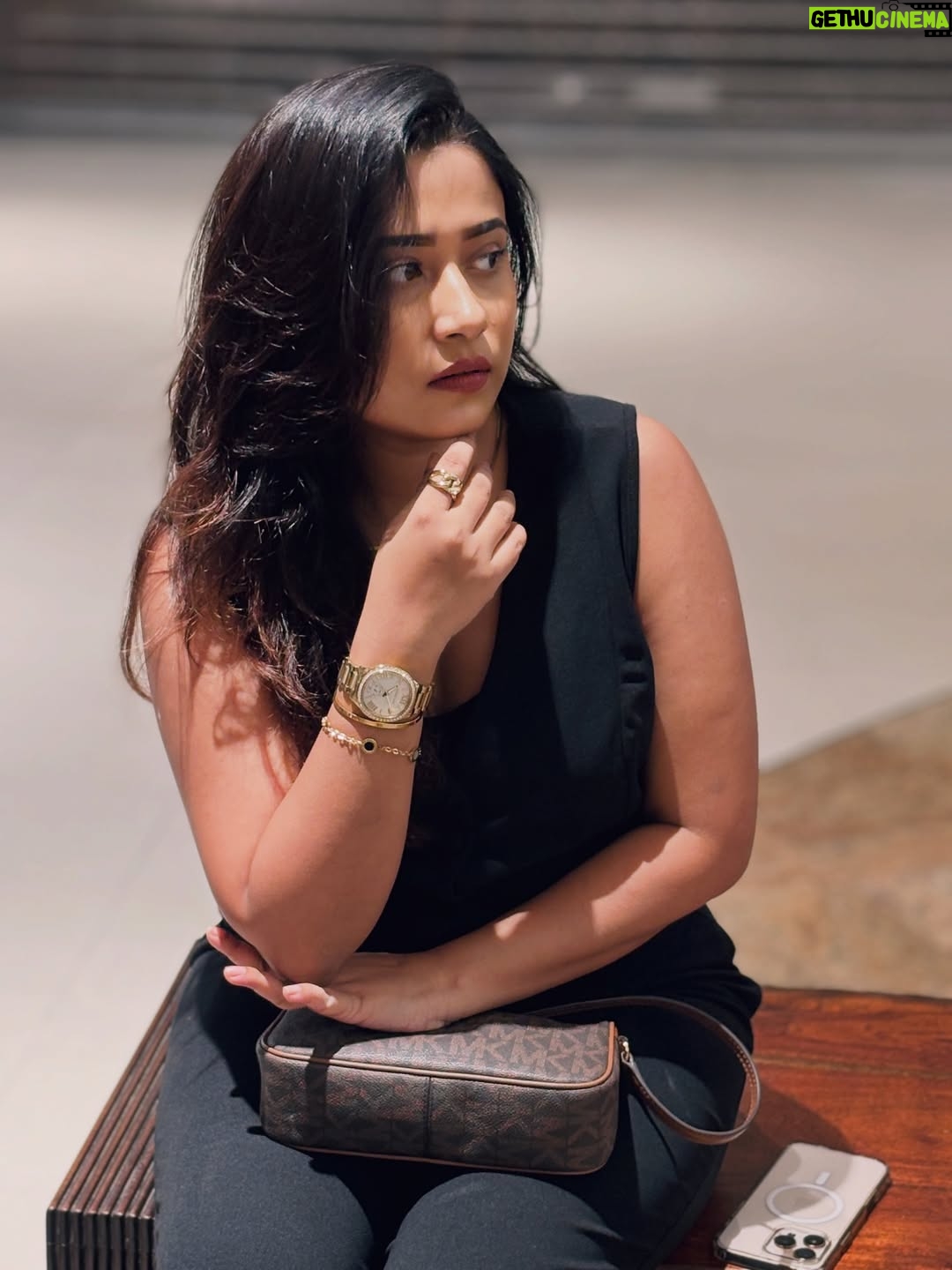 Barsha Patra - 2.4K Likes - Black 🖤
