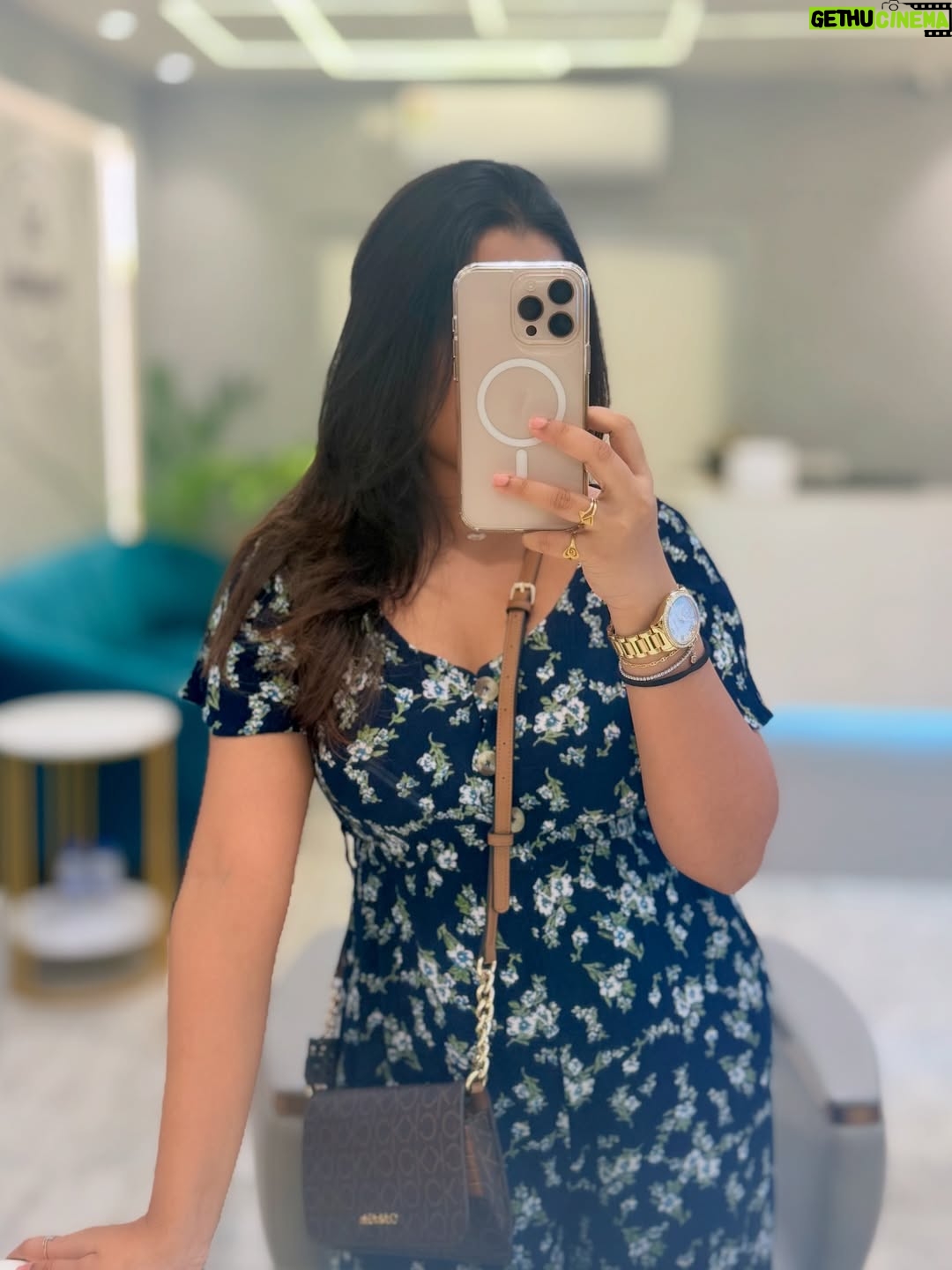 Barsha Patra - 2.9K Likes - তাকে অল্প কাছে ডাকছি 💕