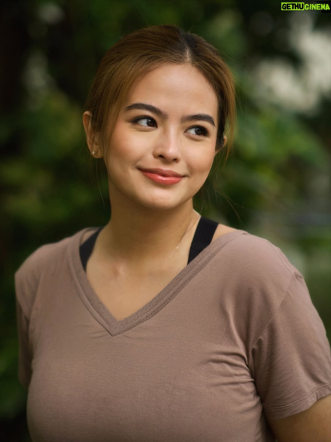 Bea Binene - 19.3K Likes - @beabinene as Via ❤️

Behind the scenes of The Golden Scenery of Tomorrow
(Showing October 18, Saturday)

#goldensceneryoftomorrow