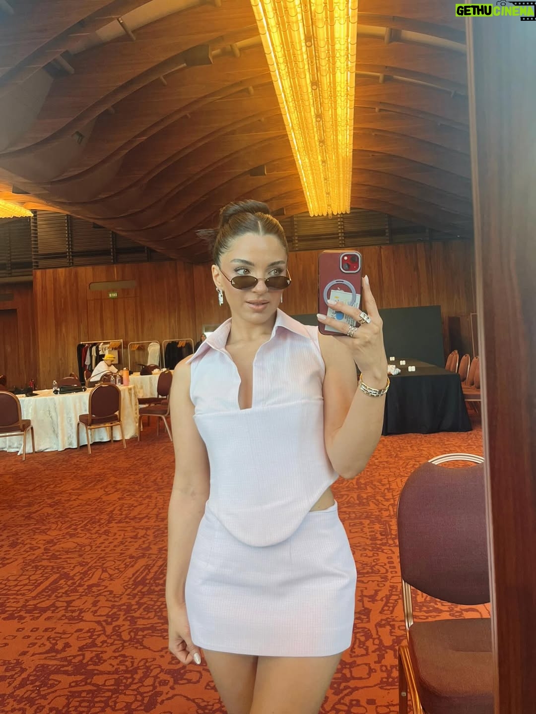 Begüm Akkaya - 7.2K Likes - Reminder🦋