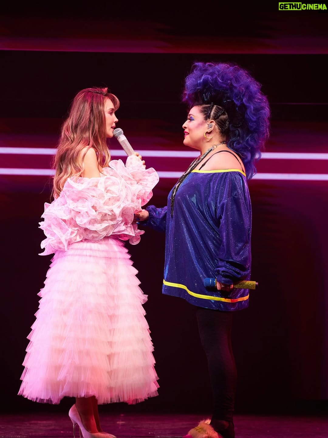 Belinda - 73.8K Likes - 🔥 En 24 horas, Belinda logró sold out en las cinco funciones del primer bloque de #MentirasAllStar. Acompañada por Mariana Treviño (@soymtrevino) y un elenco de destacadas figuras del teatro musical, Belinda suma otro éxito a su carrera. Bajo la producción de @alexgouboy, las últimas funciones se presentarán este fin de semana.

📸 Luis Reyes.
.
.
.
#RollingStoneEnEspañol #RollingStone #Mentiras #AllStars #Belinda #MarianaTreviño #CDMX