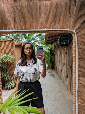 Bhagyashree Limaye Instagram - Been here and there
Shared love and food and care 💌
.
#monthlydump #teampixel #danbrown #saddya #onam #modaklovers #traditional