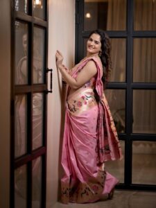 Actress Bhagyashree Mote HD Photos and Wallpapers October 2025