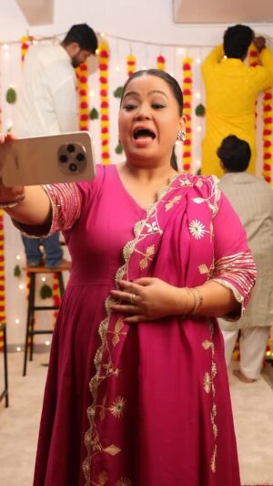 Bharti Singh Instagram - Diwali party vibes = full-on masti. Lights, laughter and unlimited fun – sab capture kiya OPPO F31 par!

This festive season shines brighter with loved ones. And OPPO’s exclusive Diwali offers make it even more special – Pay Zero, Worry Zero and get a chance to WIN ₹10 Lakh! Check link in bio now!

@oppoindia #OPPOIndia #PayZeroWorryZero #OPPOIndiaFestiveOffers #ShineBrighter #TumJagmagao