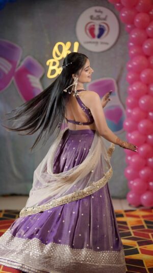 Bhavi Mewada Instagram - Not just a baby shower, it was the start of my masi era. Spoiler alert: Iām going to be the coolest onešš
.
.
.
#instagram #new #reelitfeelit #reelkarofeelkaro #explore #trending #song #cuteness #traditional #look #masi #mode #fashion #fashionista #fashionable #model #swag #like4like #bhavi #bhavisknotique #bhavicrew