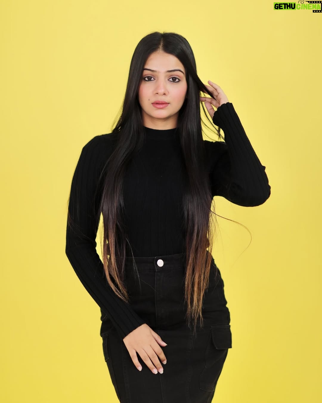 Bhavi Mewada - 5.4K Likes - Shopping Rule- If It’s Not Black,Put It Back!!!!🖤👀
.
Studio- @flashbackstudiomumbai 
.
#instagram #new #post #photographer #photooftheday #portraitphotography #portrait #cuteness #photoshoot #explore #foryou #page #reach #fashion #fashionblogger #fashionstyle #fashionista #fashionable #black #eyes #bhavicrew #likeforlikes #followforfollowback #bhavi