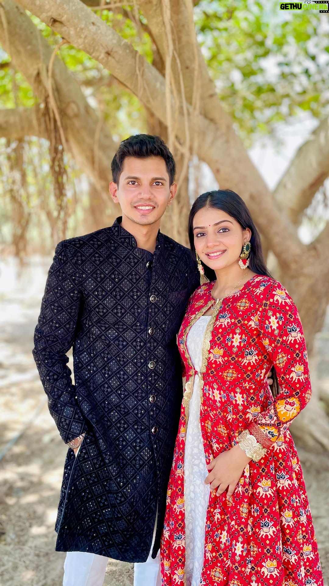 Bhavi Mewada - 5.9K Likes - Dostar ki Shadi♥️✨
.
.
.
.
#instagram #new #reelitfeelit #reelkarofeelkaro #explore #trending #audio #reel #outfit #wedding #foryou #cuteness #shadi #village #vibes #2025 
#wedding #fashion #mensfashion #fashionable #fashionista #reach #likeforfollow #bhavi #ritu #bhavicrew