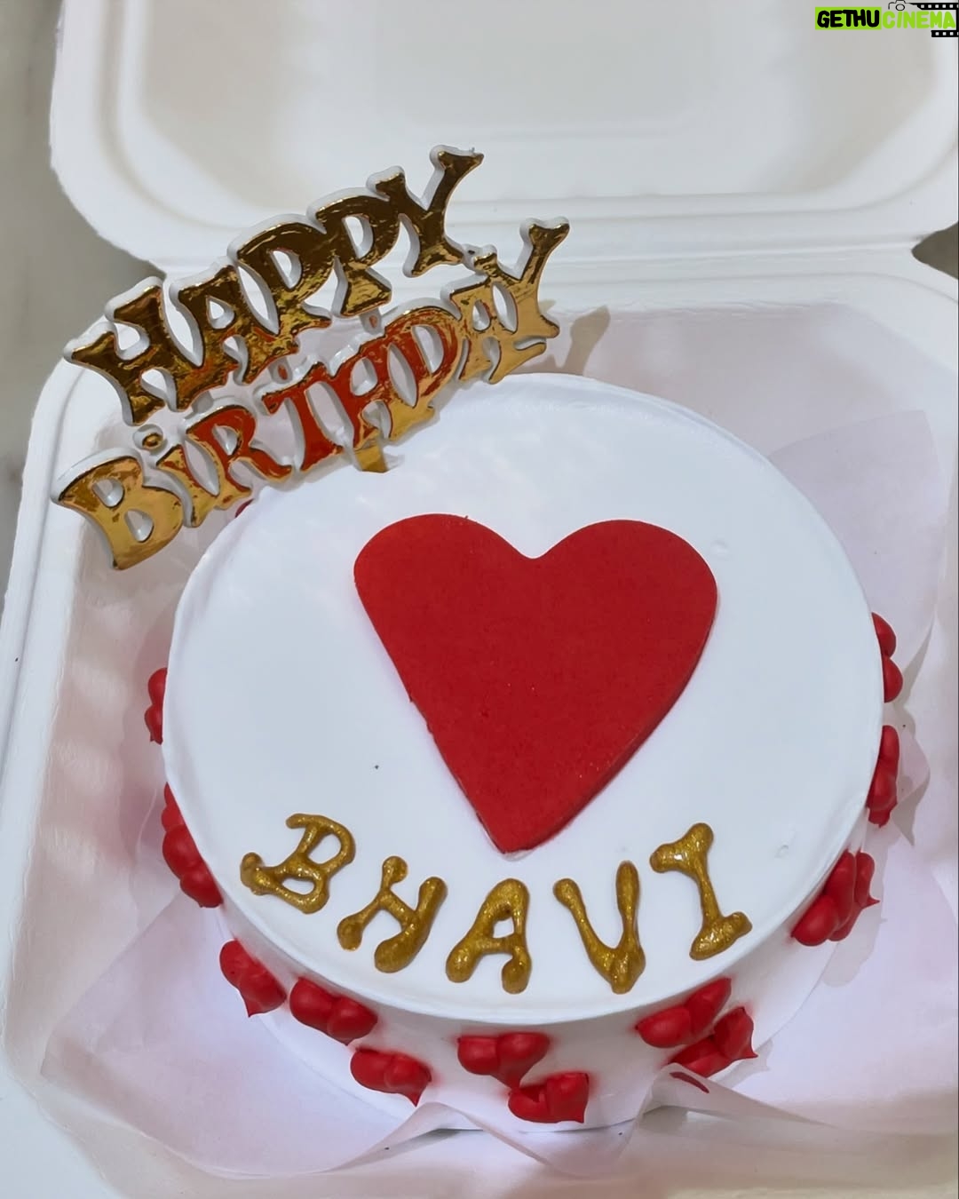Bhavi Mewada - 4.4K Likes - Better Late Then Never!!!!👀🤍🎂
.
.
.
.
#instagram #new #newpost #newyear #photo #photography #photooftheday #photographylovers #portraitphotography #portrait #portrait_vision #cuteness #fashion #fashionblogger #fashionstyle #fashionista #fashionable #bhavicrew #likesforlike #followforfollowback #explore #foryou #birthday #girl #reach #bhavi