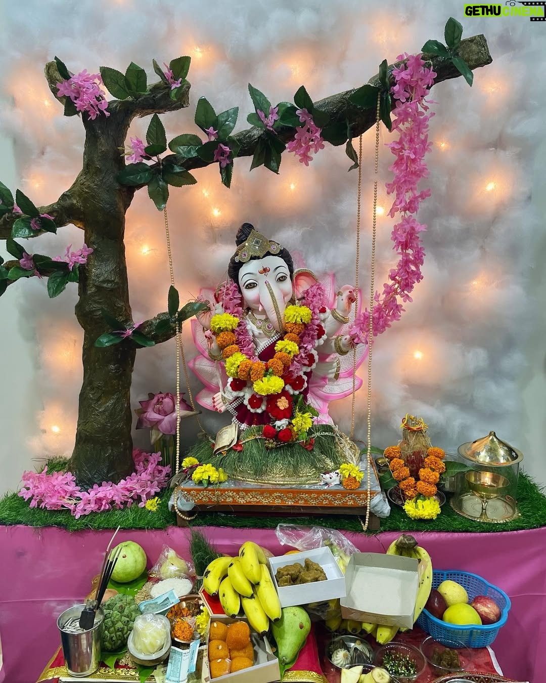 Bhavi Mewada - 6.7K Likes - Laxmi Swaroop ganpati bappa🪷🙏🏻♥️

Ritu’s bappa👀🙏🏻

#instagram #new #post #ganpati #bappa #morya #phtography #photooftheday #photogram #portraitphotography #portrait #cuteness #laxmi #murti #ganeshchaturthi #ganeshfestival #ganeshotsav #instalike #instalove #home #bhavicrww #explore #foryou #page #bhavi