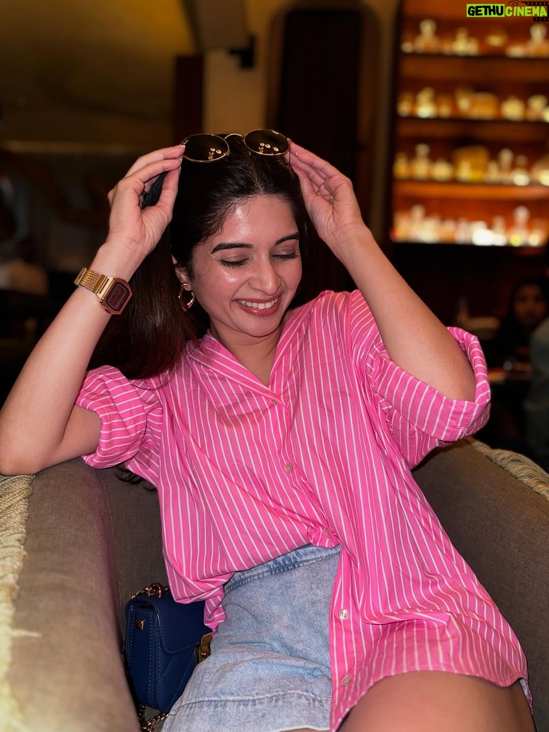 Bhavika Sharma - 339.1K Likes - 💕💕💕