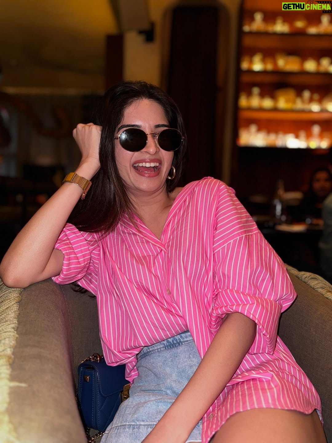 Bhavika Sharma - 339.1K Likes - 💕💕💕
