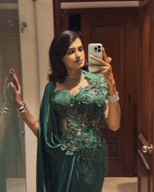 Bhavna Jain Instagram - His prettiest problem 🤌🏻💚

Our look for my brother’s Sangeet night! I don’t know there is just something about this shade of green that always makes me go🥰🥰

Bhavna’s outfit: @aggunjofficial 
Sachin’s outfit : @thehouseofjoyd 

#couplegoals #couplephotos #poseideas #relationships #relationshipgoals #marriedlife #lovers #loveyou #outfitinspiration #sangeetlook #wedding #indiandesigns #indianweddings #shaddi #bhaikishadi #aesthetic