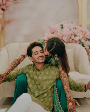 Bhavna Jain Instagram - Ab tumhara-mera ek hai kaarwan,
tum jahan mei waahan! 💕

#couplegoals #couplevideos #couplegoals❤ #mehandi #wedding #weddingideas #mehandifunction #mehandinight #brideandgroom #marriedlife #shaddiseason #shaddisquad #relationships #relationshipgoals #loveyou #lovelife #indianoutfit #indianwedding #indianwear