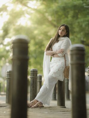 Bhavya Gowda Instagram - 🤍
Captured by @umesh__photography___ @umeshphotography02 
forever favourite shoot❤️
#bg #bhavya #bhavyagowda #bhavyagowda670