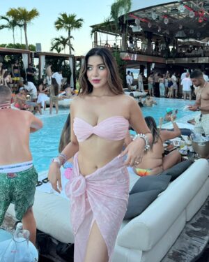 Bhavya Monga Instagram - So wanted to spend my special day at the first floating club and it was insaneeee!!
In @label_wildchild 🌼
#yona #yonabeachclub #floatingclub #thailand #phuket #birthday